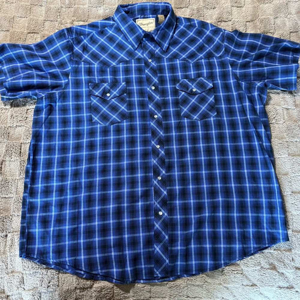 Wrangler Men's Casual Blue Checkered Shirt